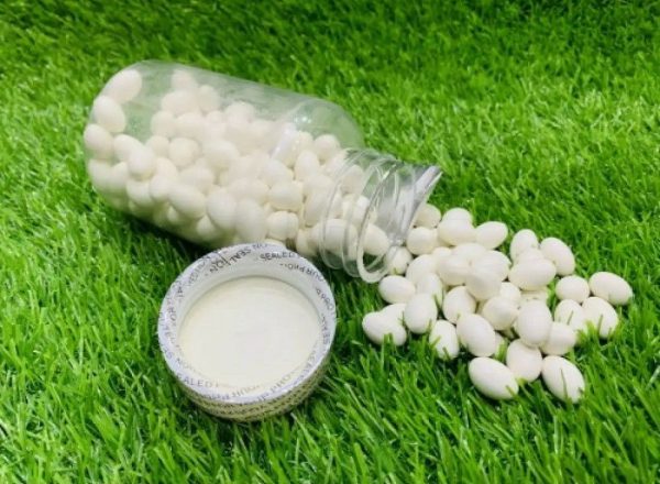 100 Pcs Jar Of Vitamin E Whitening Capsules For Brighter, Radiant Skin – Skin Whitening & Brightening Capsules With Vitamin E For A Natural Glow – Glow Up Whitening Capsules With Vitamin E
