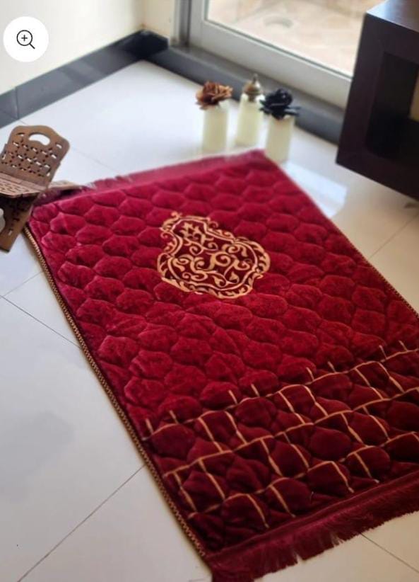 Luxury Velvet Embossed Prayer Mat